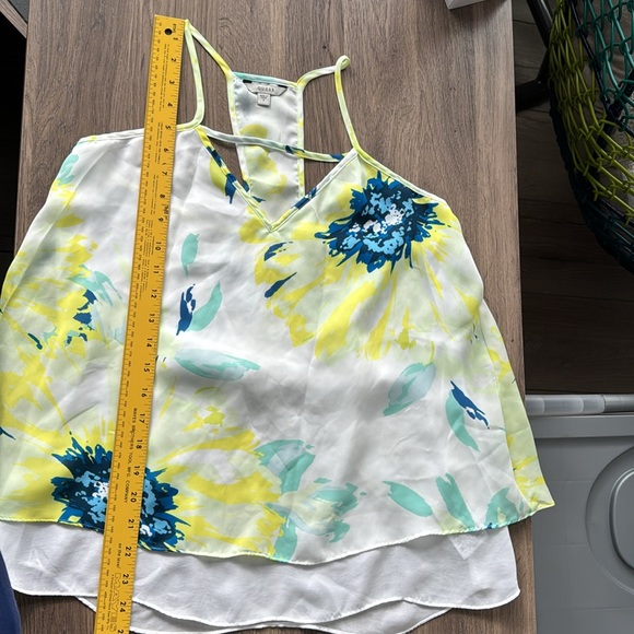 Guess Flowy Halter Tank Top in Sz Small - Picture 7 of 13